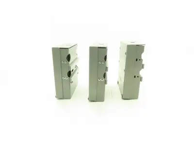 Siemens Dematic F002700070AG Photoeye Switch 42SML-7110  42SMR-7110  Lot of 3