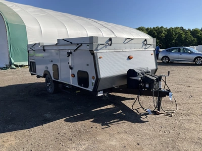 USED 2022 COLUMBIA ALINER EXPEDITION