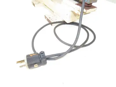 Used HOOSIER _UNKNOWN_ Vibratory Feeders Indiana US | Arrow Industrial #1436890