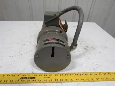 Boston Gear F713-10-B5-G 10:1 Speed Reducer W/Brake 3/4HP 208-230/460V 3PH