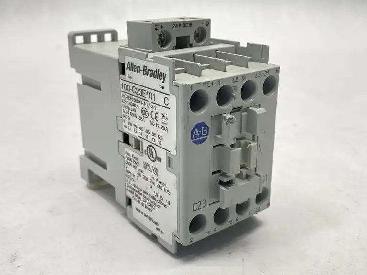 Used ALLEN BRADLEY SER C CONTACTOR 3-POLE 24VDC COIL PLC Contactors | Maverick Industrial Sales #1099028
