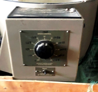 Damon-IEC K lab centrifuge.
