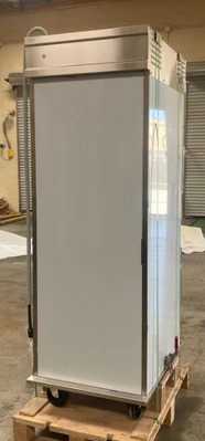 171-0083 Full Size Insulated Heated Holding/Proofing Cabinet