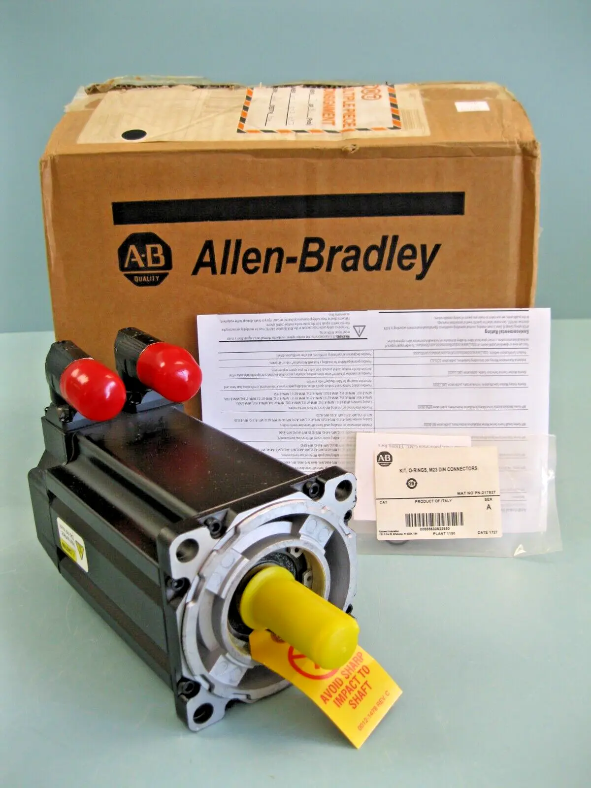 NEW Allen-Bradley MPL-B430P-SK72AA