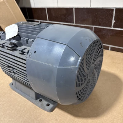 USED Siemens 1LE21012BB214AA3