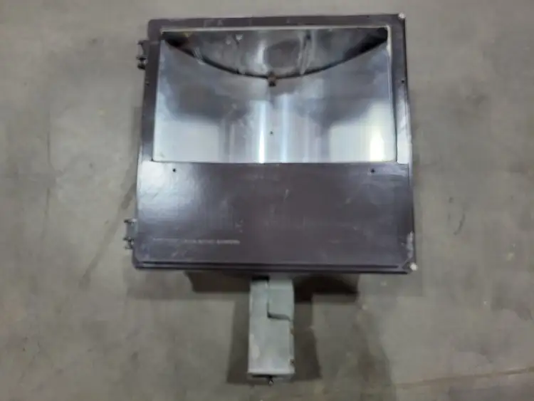 Used NITE BRITES FLM400STT-CUL-LP-ISF Lighting British Columbia CA | Lenmark #249432