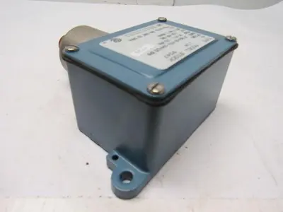 GE General Electric  IC3500A140G2r032 Heat Sink 25A 600PIV