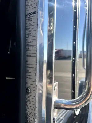 Used 2007 PETERBILT 335 Conventional trucks Texas US | MCO Truck & Equipment #1513818