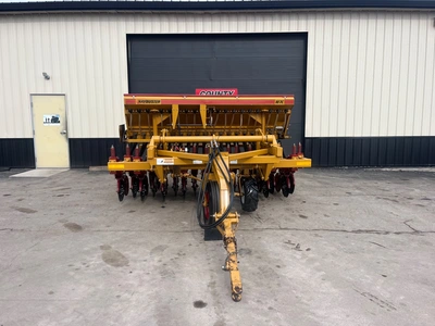 Haybuster 107C No Till Seed Drills | County Equipment Company LLC (2)