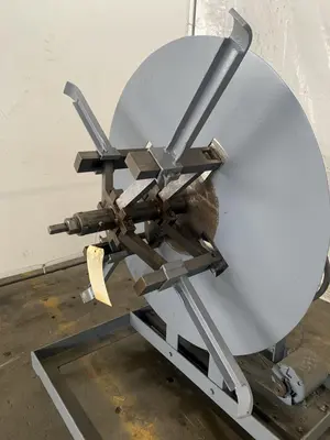 2,000 LB X 10" MOTORIZED UNCOILER. STOCK # 1399920