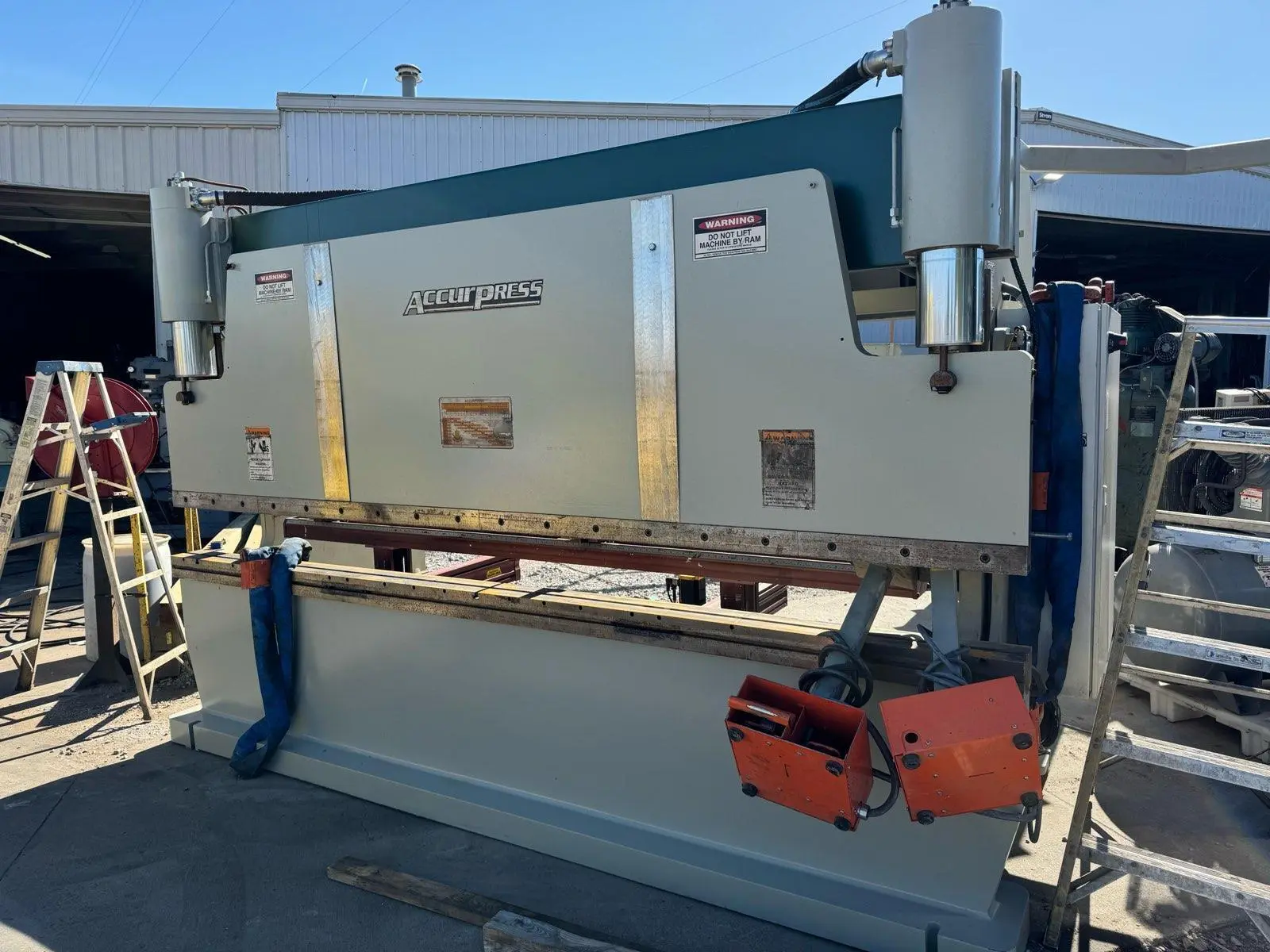 USED 2010 ACCURPRESS 417512