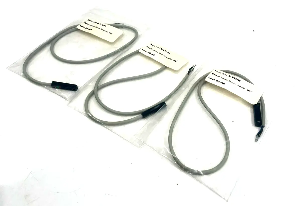 NEW SMC D-Y7PW PROXIMITY SWITCH DY7PW 24V LOT OF 3