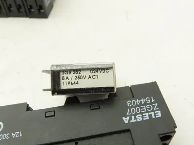 Elesta SGR282 Socket Relay With Base 24VDC 8A Lot Of 12