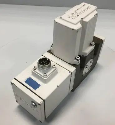 USED MOOG D661-5009