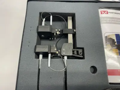 New | in-Stock Instron Biaxial and Averaging Axial Clip-On Extensometer 1" Test Equipment - Other Michigan US | Maverick Industrial Sales #1507271