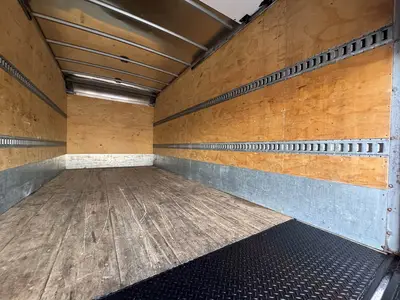 Used 2024 ISUZU NPR HD Box trucks Florida US | Truck and Van Outlet #1509183