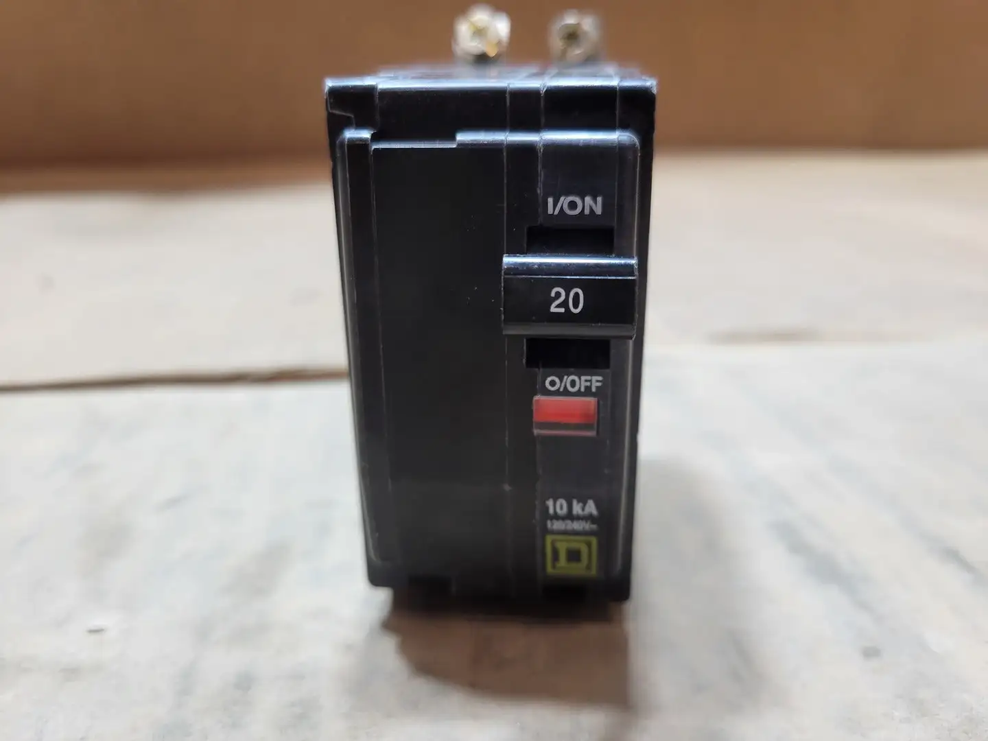 Used SQUARE D QOB220 Switchgears British Columbia CA | Lenmark #1438610