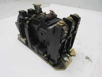A-B Allen Bradley 509-A0D Motor Starter 115V Coil NEMA Size 0