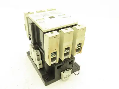 Siemens 3TF50 22-0AJ2 Motor Starter IEC Contactor 3Ph 1000V 125Hp 160A Coil 115V