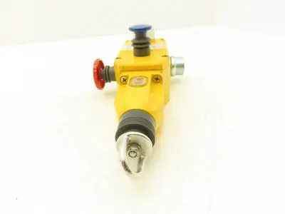 ABB LineStrong2 Rope Pull Grab Wire Safety Switch 240VAC E-Stop 2TLA050202R1332