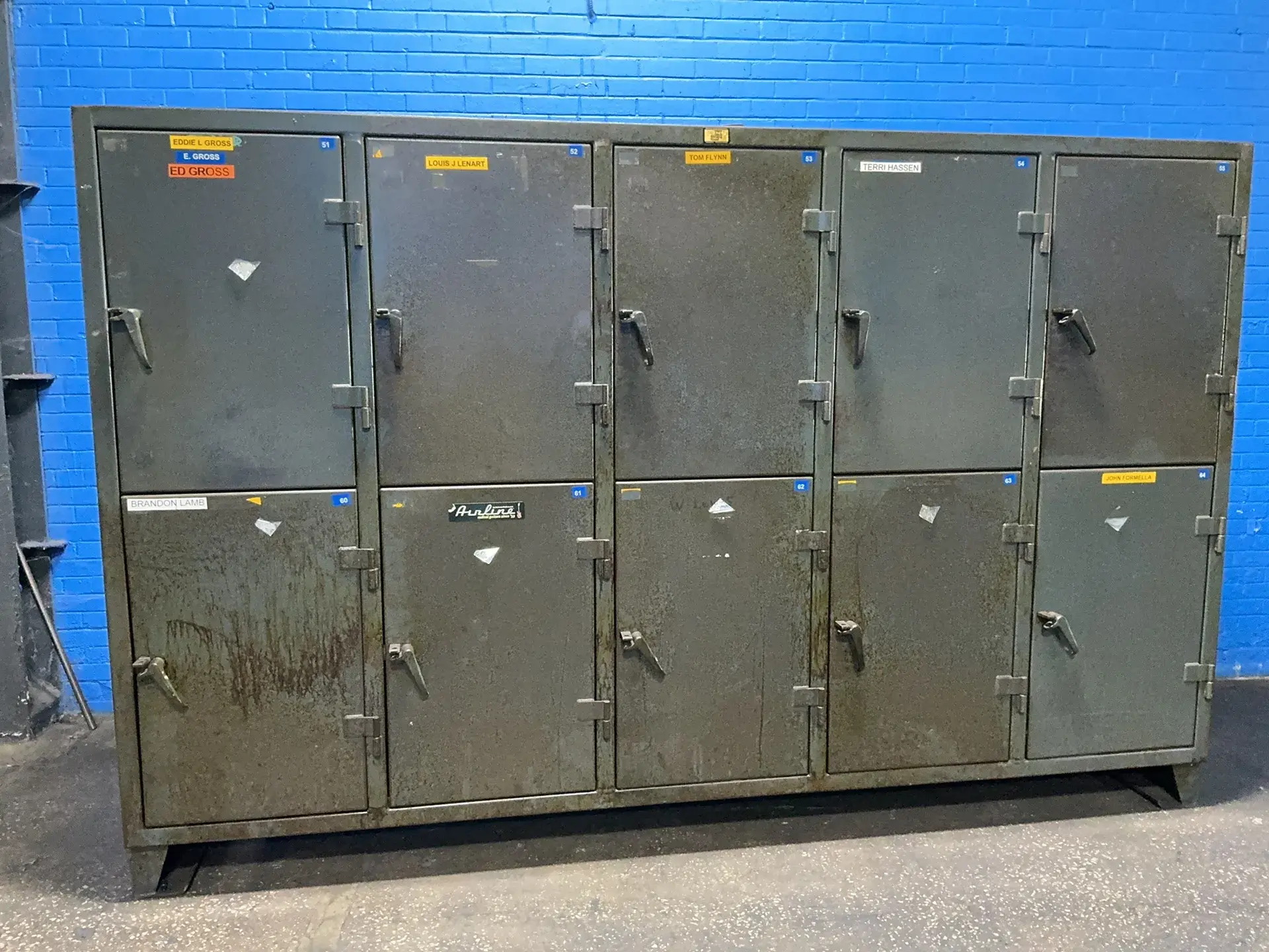 Used STRONG HOLD _UNKNOWN_ Cabinets Ohio US | HGR 24 #1358044