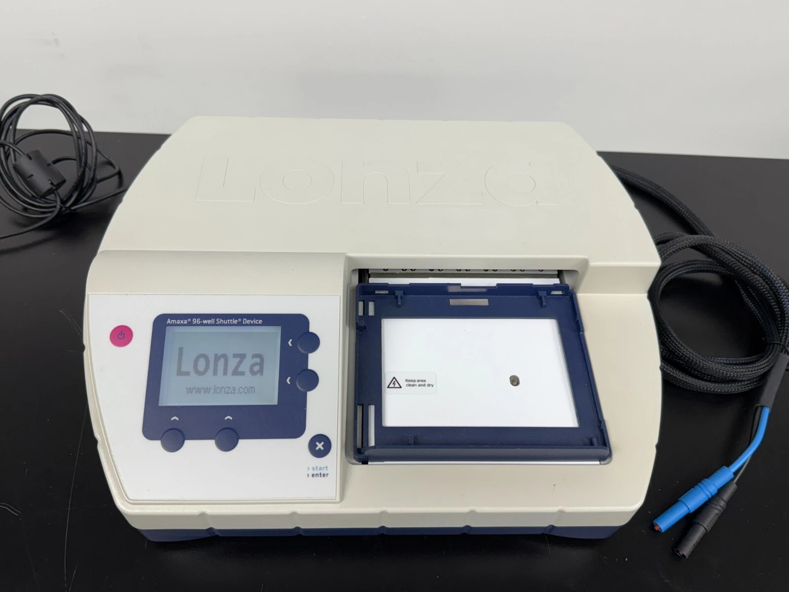 USED Lonza Amaxa Nucleofector 96-well Shuttle