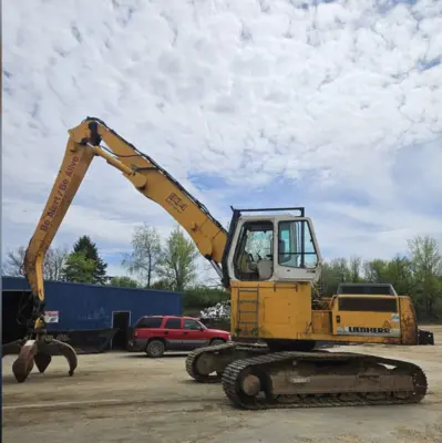 LIEBHERR 934B Material Handlers | RyCat Machinery (2)
