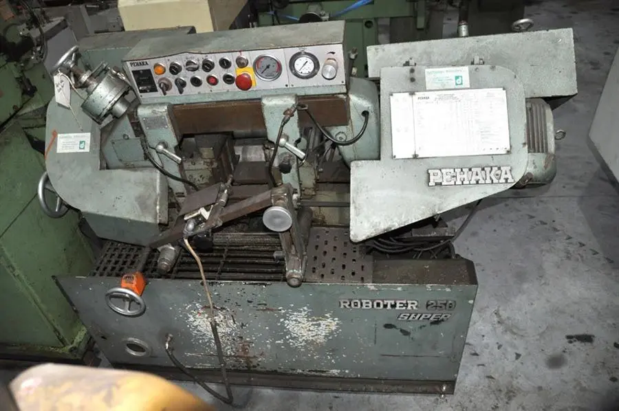 USED PEHAKA ROBOTER 250 SUPER