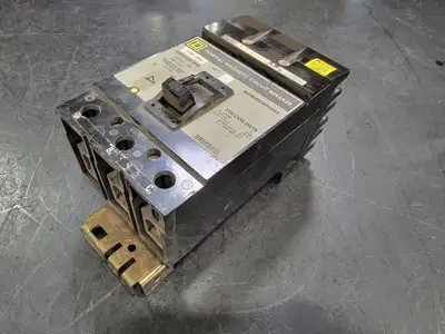 USED SQUARE D Q232150