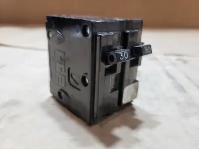 Used SIEMENS Q230 Switchgears British Columbia CA | Lenmark #1438554