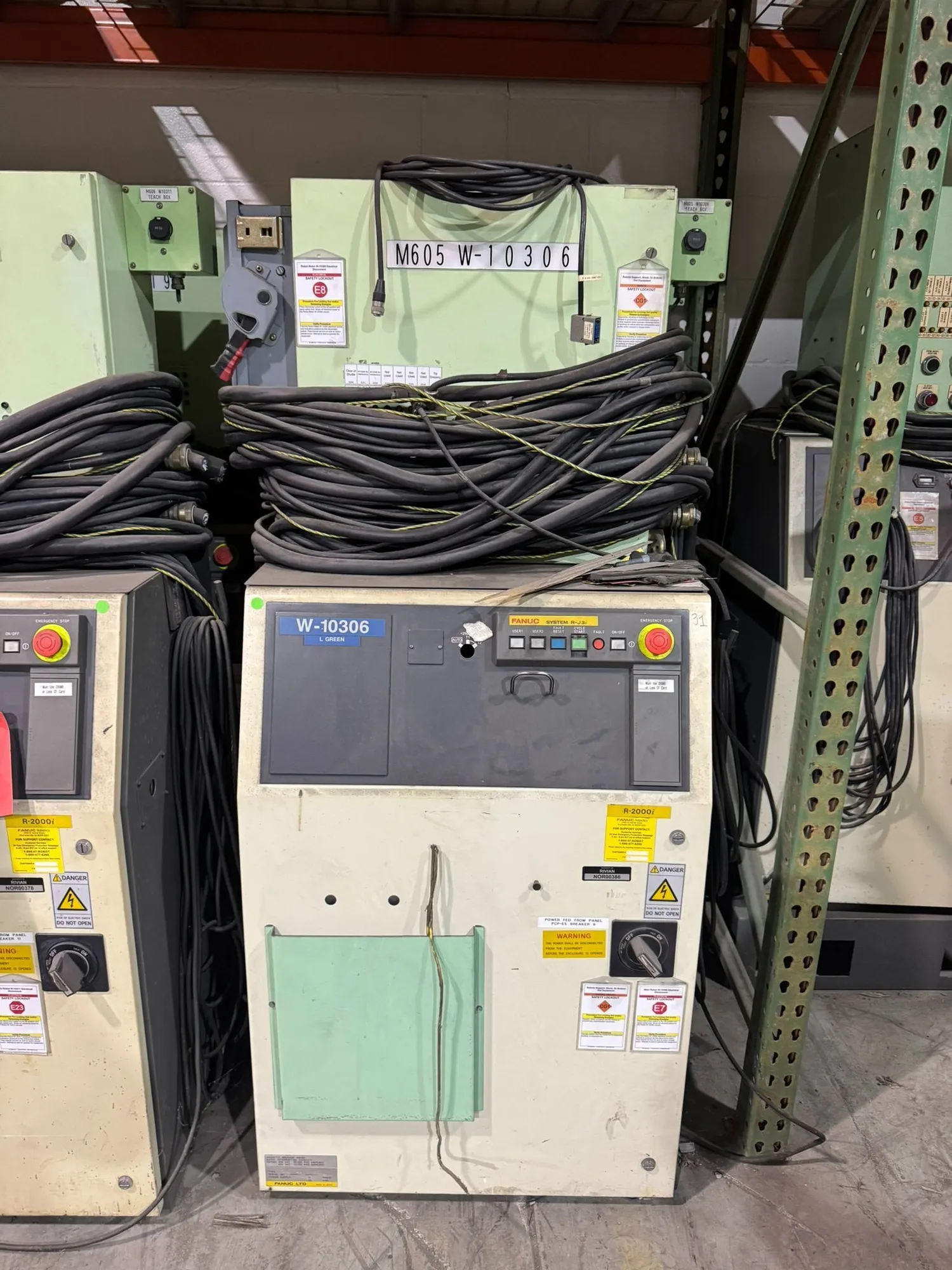 USED FANUC RJ3i Controller