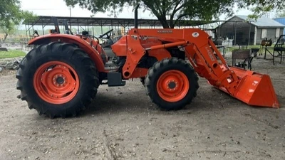 USED 2013 Kubota M8540DT-1