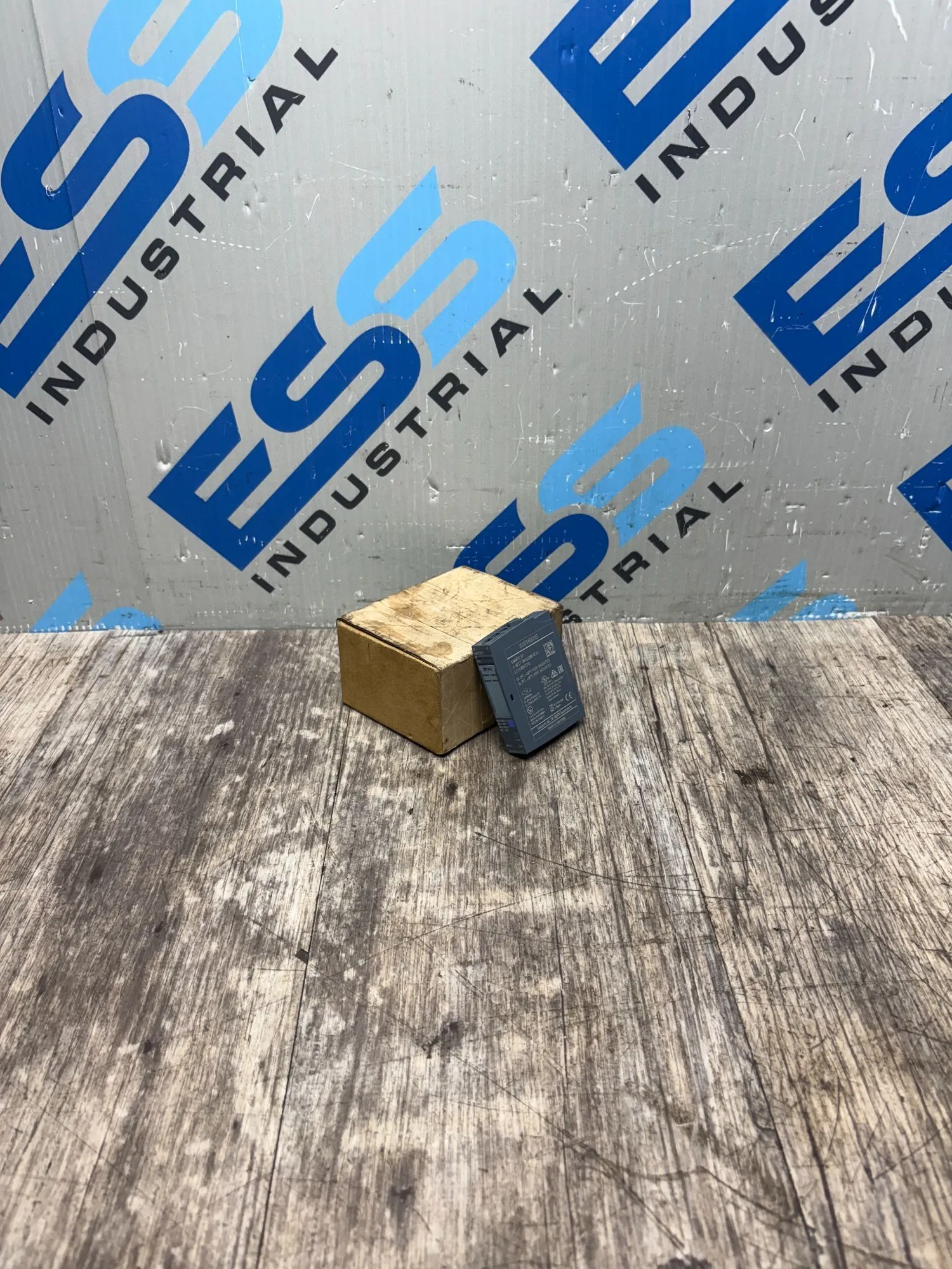 Used SIEMENS 6ES7134-6JD00-0CA1 Misc Electrical & Power Parts South Carolina US | ESS Industrial Equipment Sales #1326642