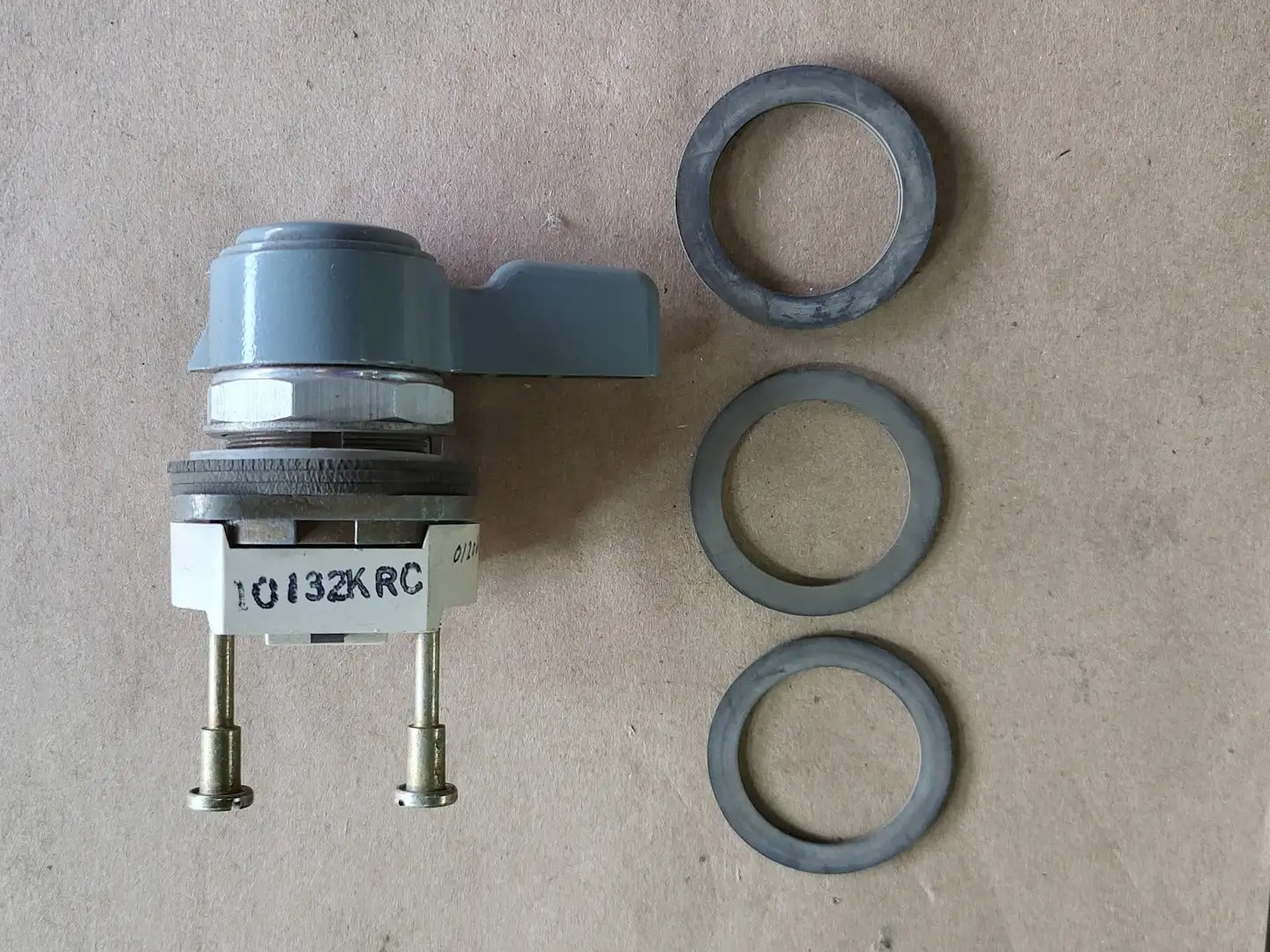 NEW ALLEN-BRADLEY 800T-JG16KR7