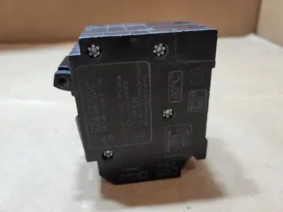 Used SCHNEIDER ELECTRIC CHOMT1515230 Switchgears British Columbia CA | Lenmark #1438490