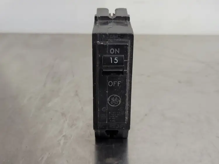 Used GENERAL ELECTRIC THQL115 Switchgears British Columbia CA | Lenmark #244770