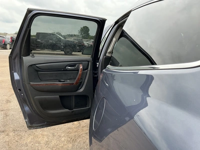 USED 2014 CHEVROLET TRAVERSE