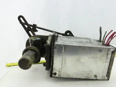 Barber-Coleman EA57 Actuator 0.65A 120V 60Hz 40W W/2-3706 3/8" NPT Valve