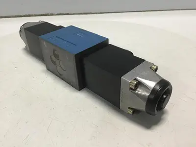 USED REXROTH 4WE6U53/AG24NZ4