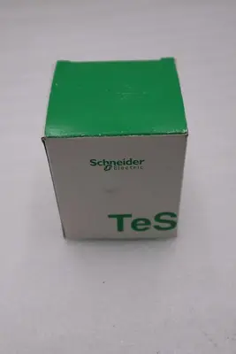 NEW OPEN BOX SCHNEIDER ELECTRIC KCF1PZ OPERATING MECHANISM STOCK H422A