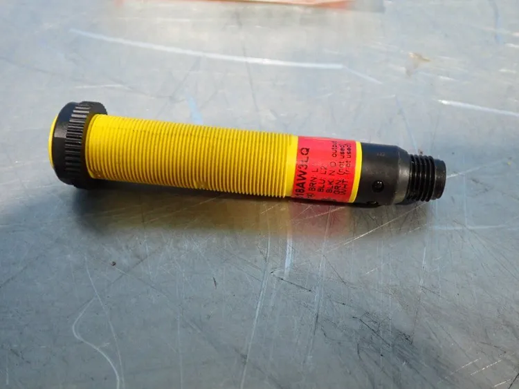 Used BANNER ENGINEERING S18AW3LQ Photoelectric Sensors Ohio US | HGR 24 #1406310