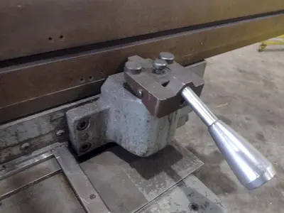 #205 K&T MILWAUKEE KEARNEY AND TRECKER MODEL #205 S-12 HORIZONTAL MILL WITH TOOLMAKERS VERTICAL HEAD: STOCK #22495