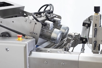 New | in-Stock BECOM MFG ADVANCED Food Formers California US | BakeryEquipment.com #1554849