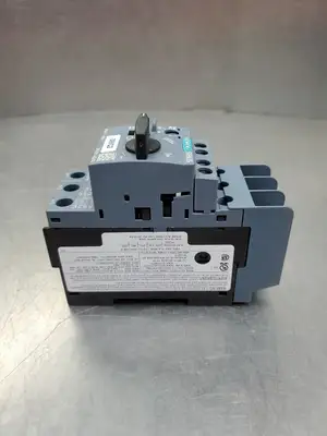 USED Siemens 3RV2011-0GA10 SIRIUS CIRCUIT BREAKER