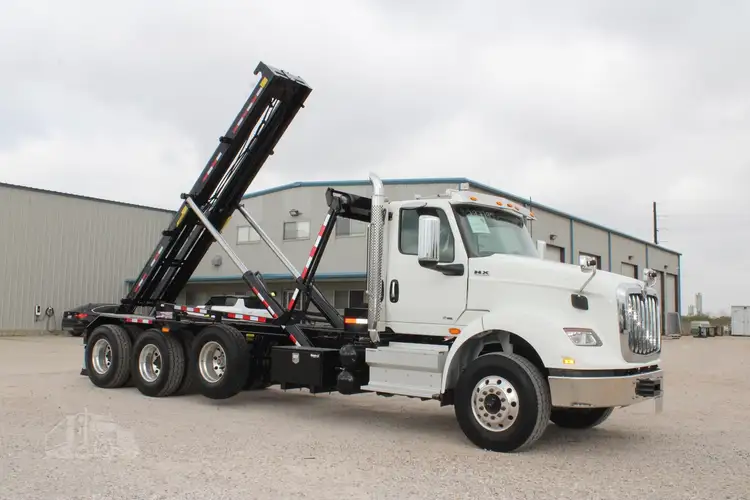 New | in-Stock 2026 INTERNATIONAL HX Rolloff Trucks Texas US | Roll Off Truck World #1491815