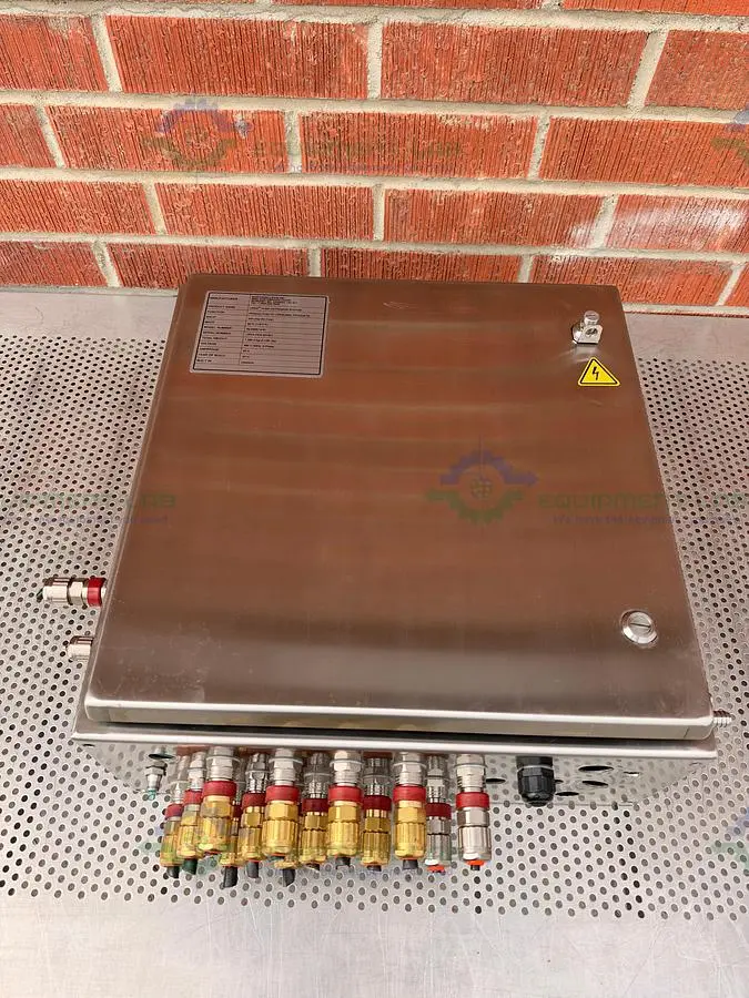 Used EDWARDS TURBOMOLECULAR EXT 40020030IPX VACUUM PUMP Vacuum Pumps | Equipment Lab #486033
