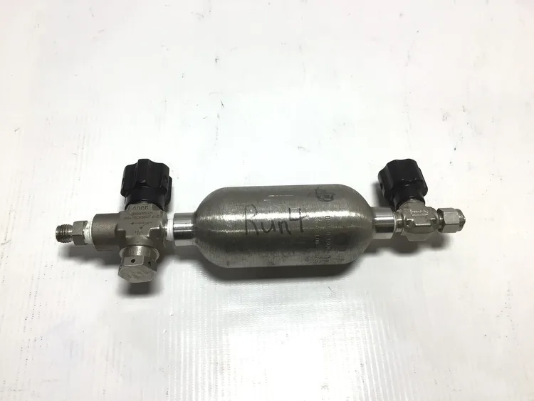 Used SWAGELOK _UNKNOWN_ Cylinders Pennsylvania US | Moses B Glick #1011006
