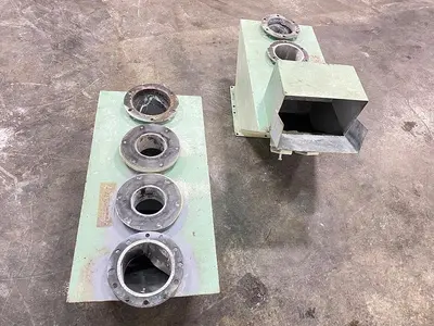 Feed Hoppers