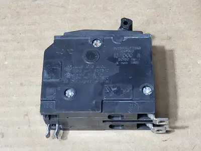 Used SQUARE D QOB230 Switchgears British Columbia CA | Lenmark #1438608