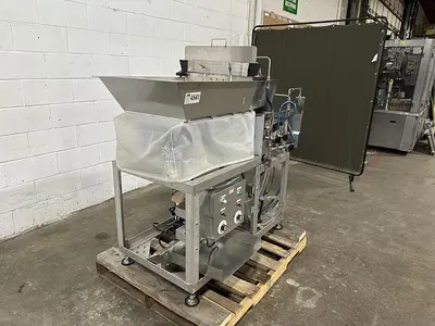 Vibratory Conveyor with Spray Nozzles